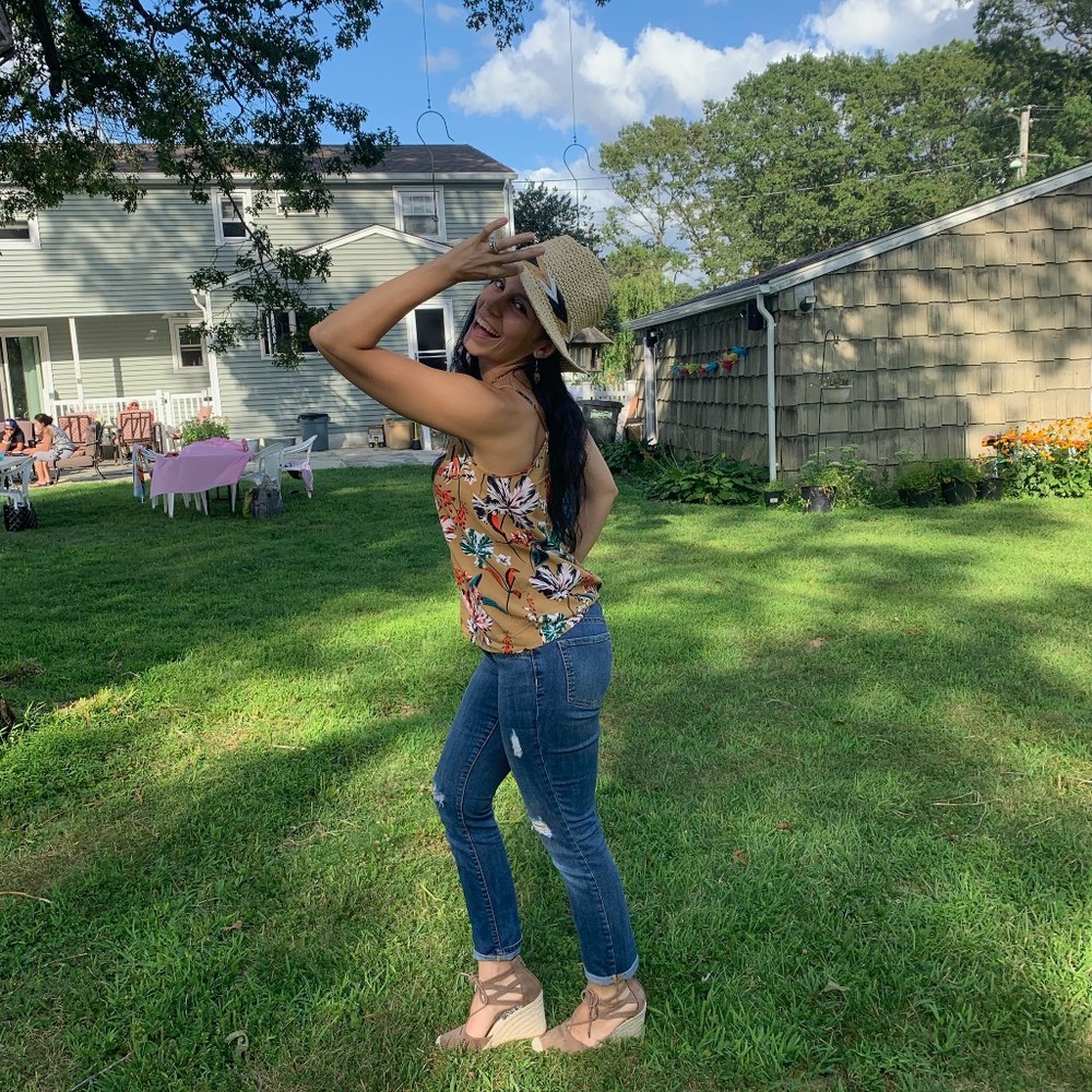 Meet your Posher, Carla